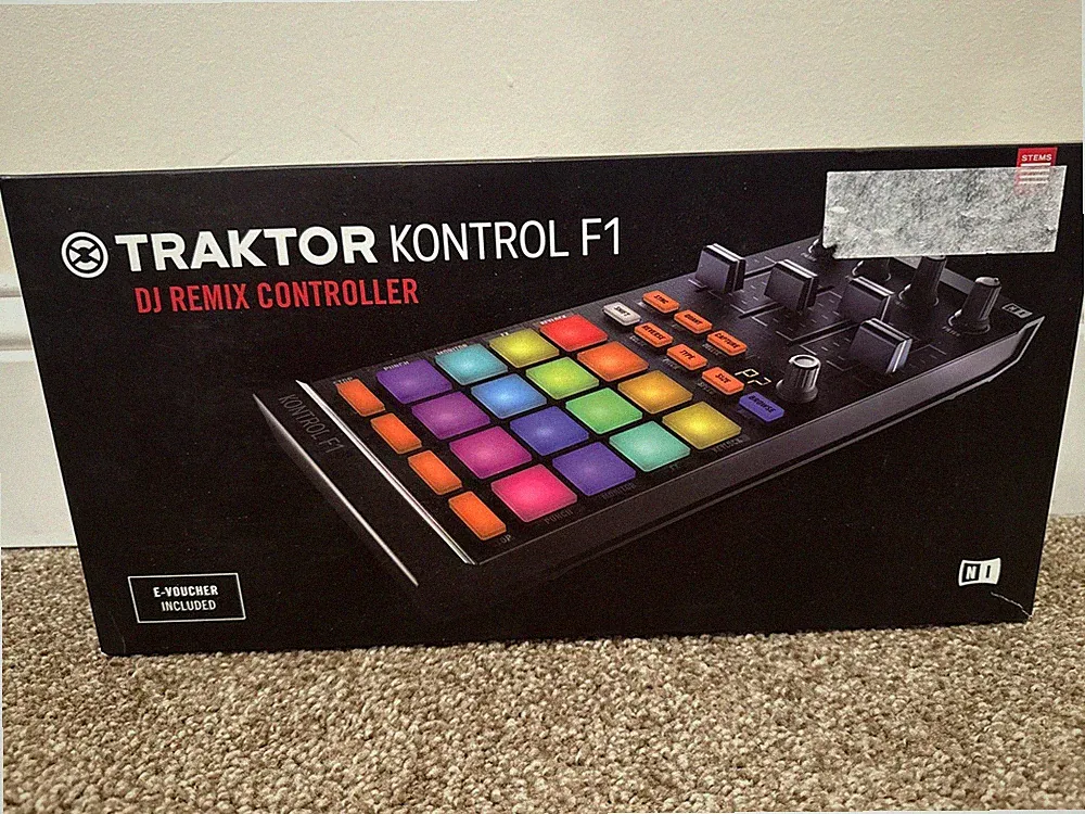 Native Instruments Traktor Kontrol F1 DJ MIDI Controller Black