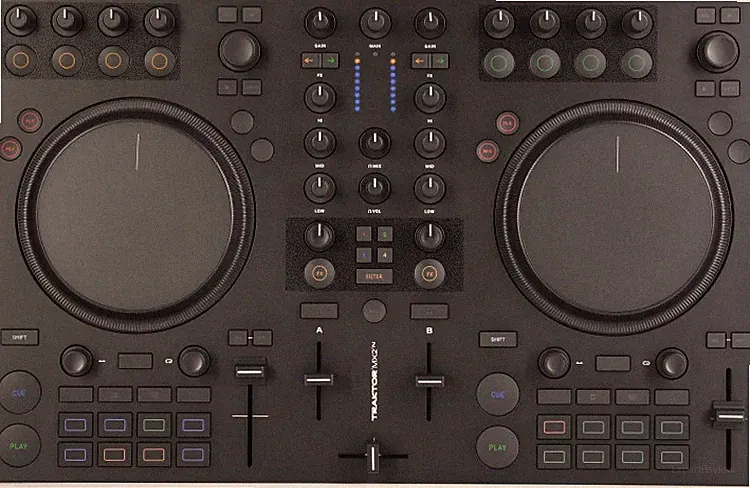 Native Instruments Traktor Kontrol MX2 DJ Controller