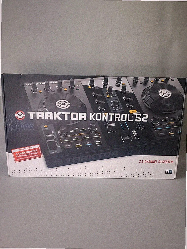 Native Instruments TRAKTOR KONTROL S2 DJ Controller