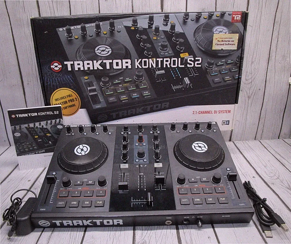 Native Instruments Traktor Kontrol S2 MK1 DJ Controller wPSU USB in Original Box