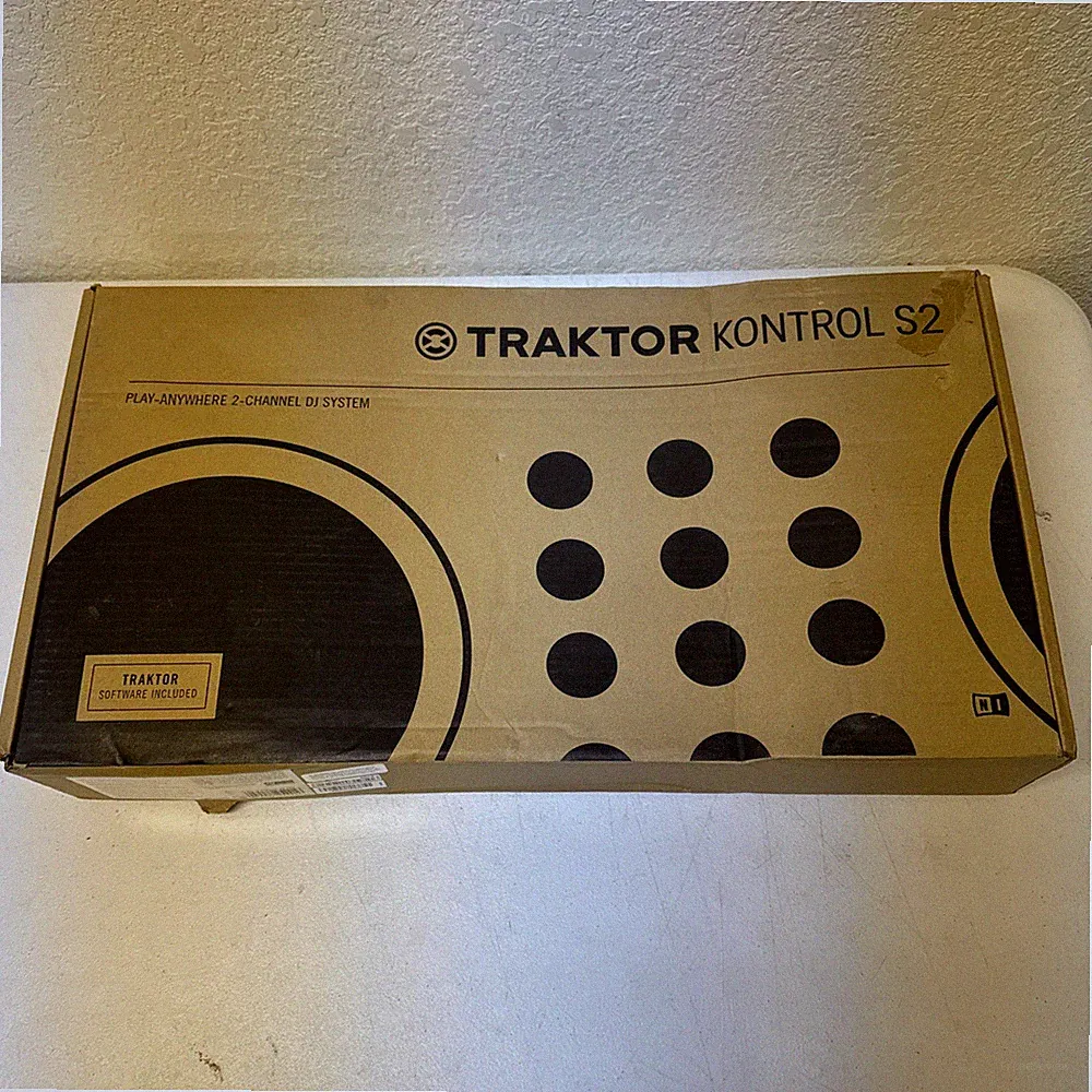 Native Instruments Traktor Kontrol S2 MK3 2-Channel 2-Deck DJ Controller S2MK3