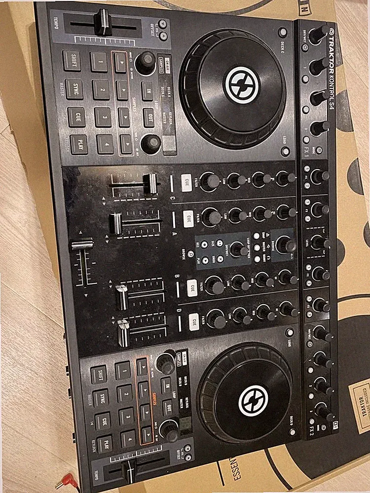 Native Instruments Traktor Kontrol S4 DJ Controller Cable [Very good]