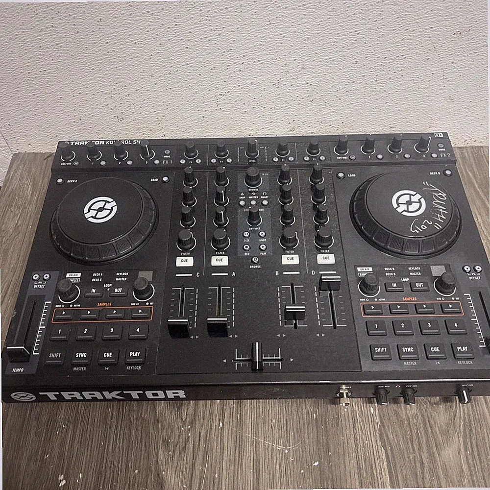 Native Instruments Traktor Kontrol S4 MK1 DJ Controller Midi Turntable #2K3