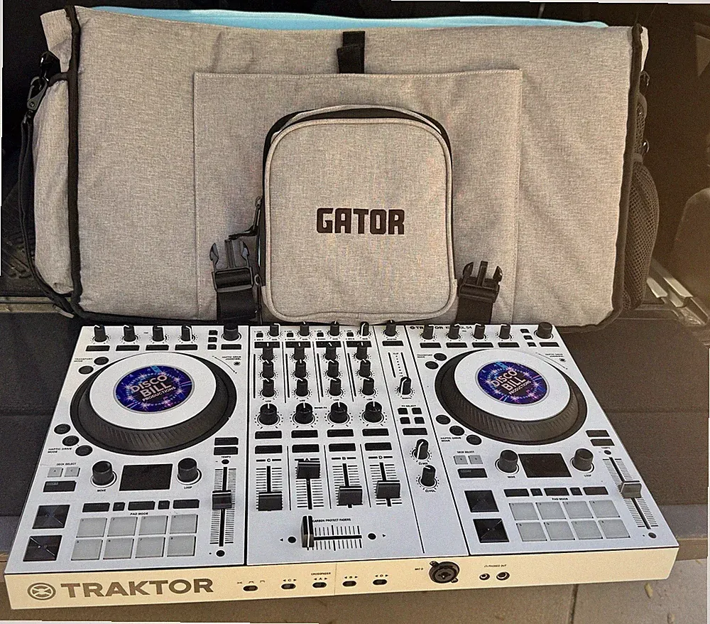 Native Instruments Traktor Kontrol S4 MK3 4-Deck DJ Controller &Bag ⭐️⭐️⭐️⭐️⭐️
