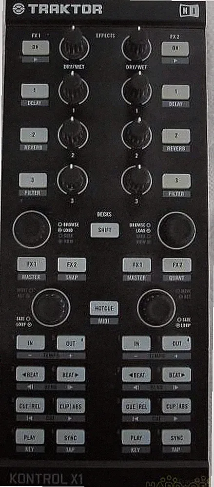 Native Instruments Traktor Kontrol X1 Hardware DJ Controller USB MIDI