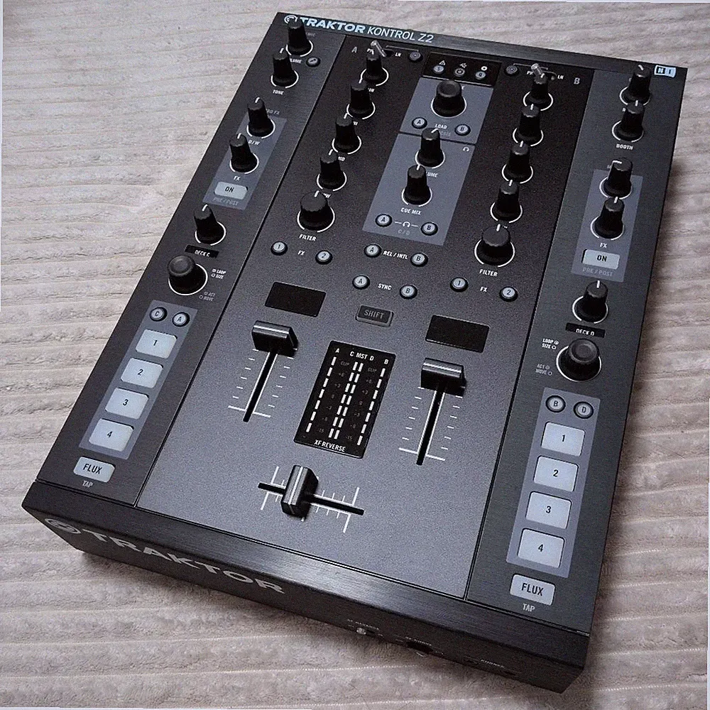 Native Instruments DJ Mixer