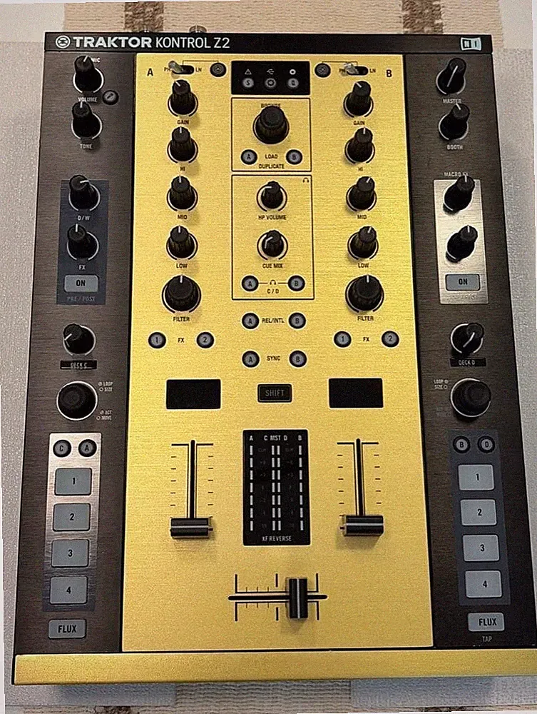 Native Instruments Traktor Kontrol Z2 Gold DJ Mixer Controller Japan #O7097