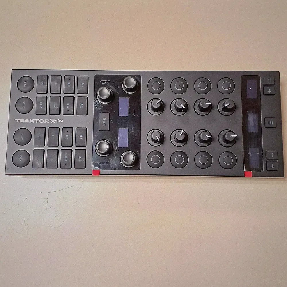 Native Instruments Traktor X1 MK3 Modular DJ Controller OLED Tested TB01 2.5
