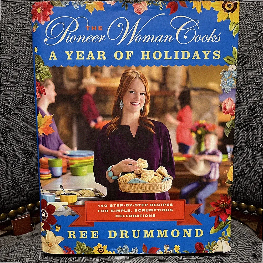 New Pioneer Woman Cookbook A Year of Holidays HC/DJ