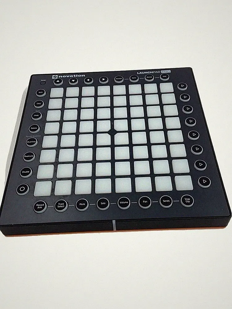 Novation Dj Controllers