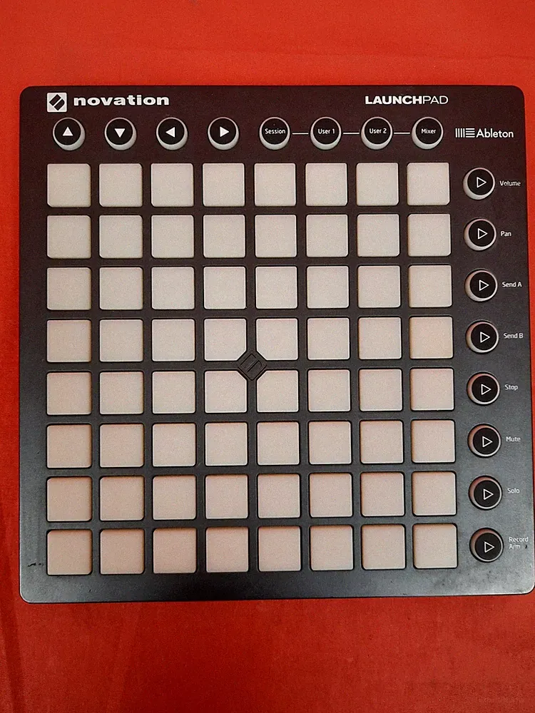 Novation Launchpad Ableton Live Controller Orange Mixer SBM141 7753