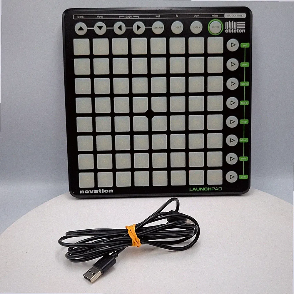 Novation Launchpad USB MIDI Pad Controller Ableton Live PC Mac Black LED DJ