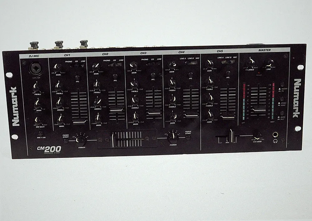 Numark CM200 Professional 5-Channel DJ Mixer, Partially Tested / Working