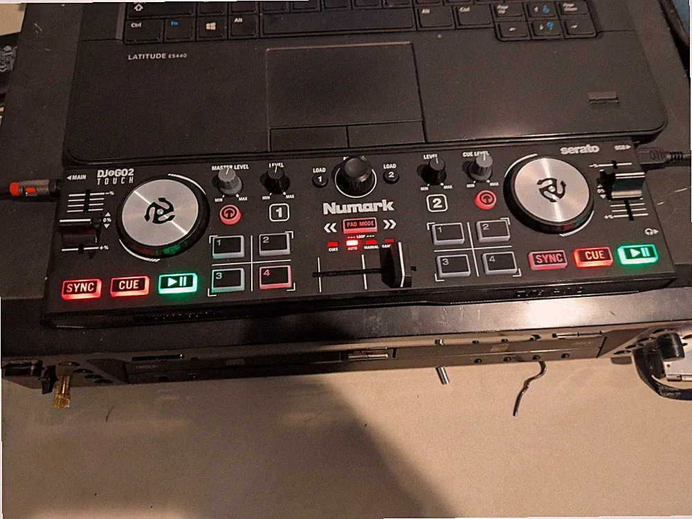 Numark Dj2go Touch