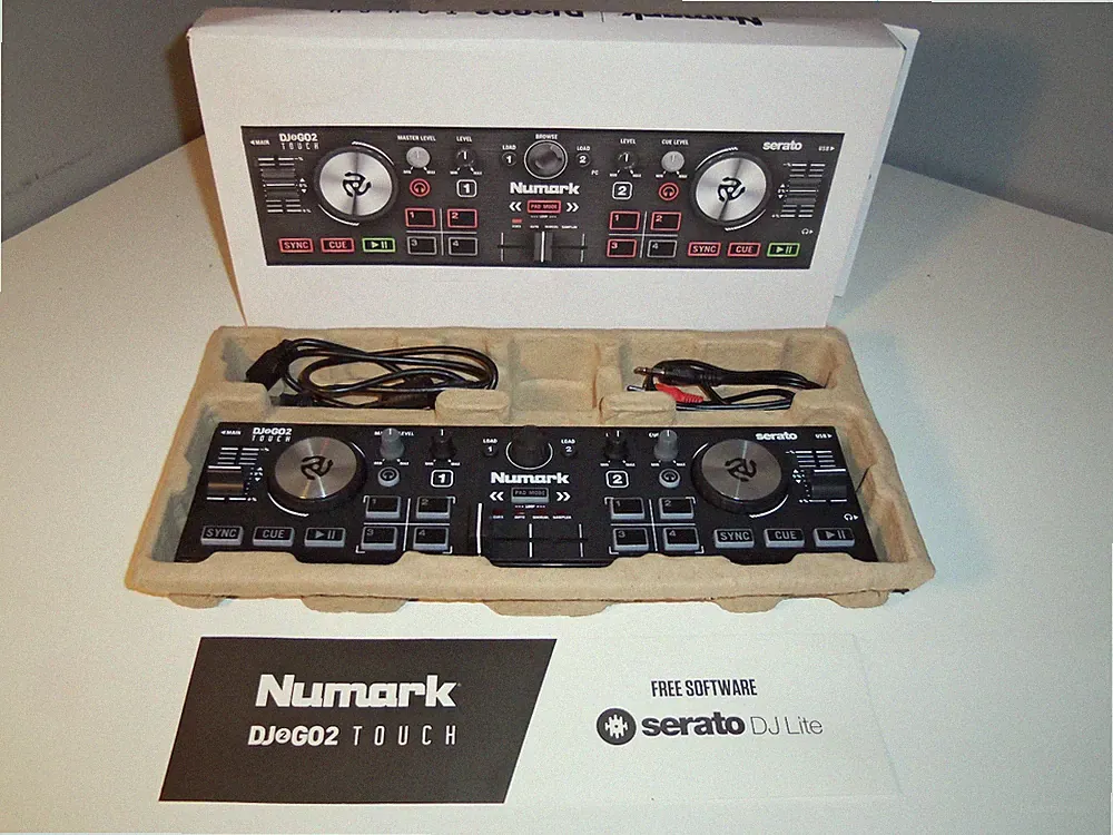 Numark DJ2GO2 Touch Compact DJ Controller