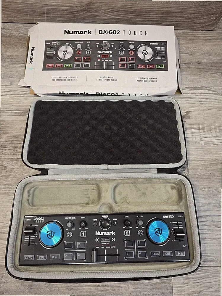 Numark DJ2GO2 Touch Compact DJ Controller *MISSING POWER CABLE*
