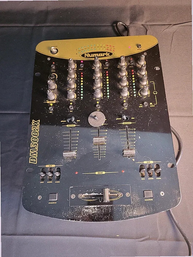 Numark DM3002X Professional 3 Channel DJ Mixer Scratch Tested Working READ