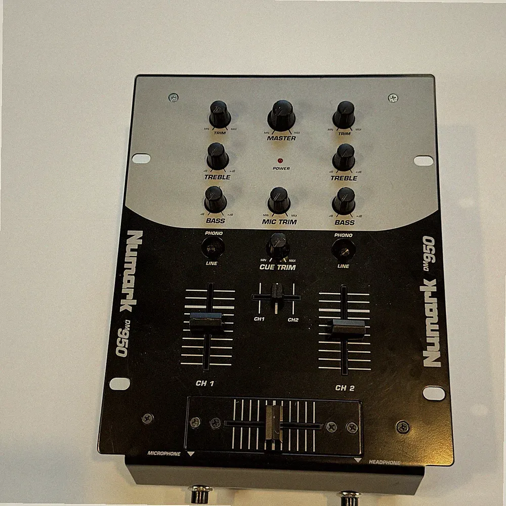 Numark DM950 2-Channel DJ Mixer Tested for Power Phono/Line RCA Preamp