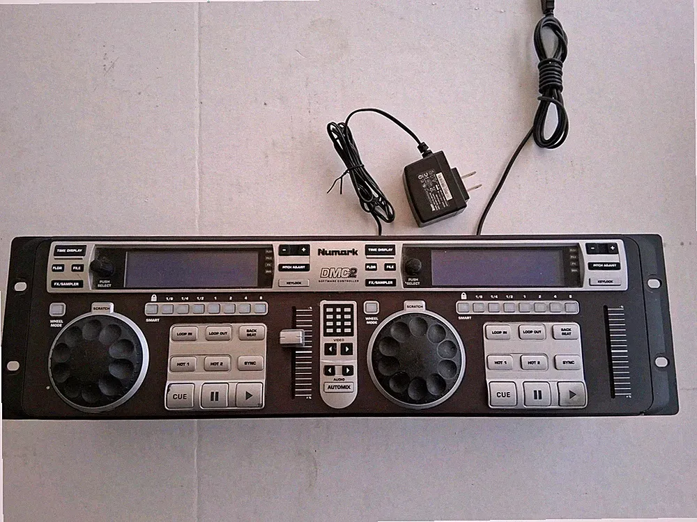 Numark DMC2 professional DJ Controller With Powercord - FOR PART OR REPAIR