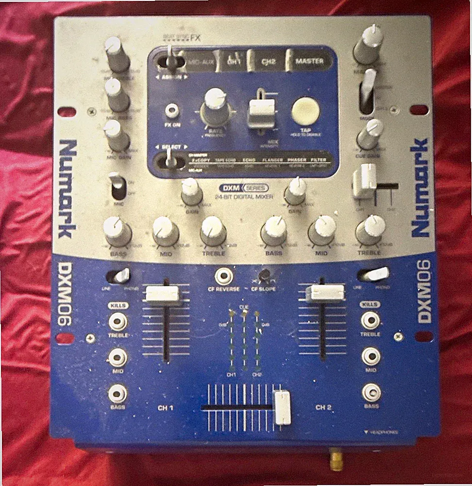 Numark DXM06 24-Bit Digital 2-Channel DJ Mixer w/ FX Echo Filter Blue/Silver