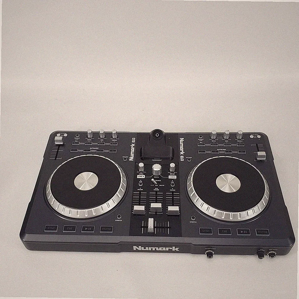Numark iDJ3 All-in-One Digital DJ Controller