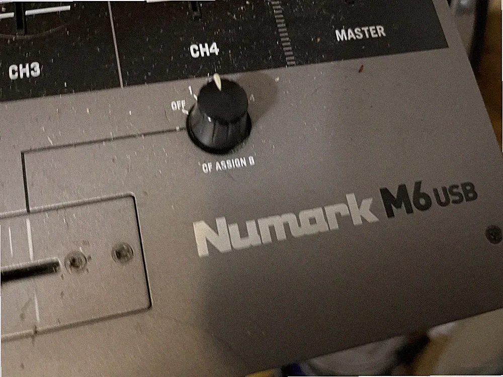 Numark M6 USB 4 Channel DJ Mixer Black/Silver