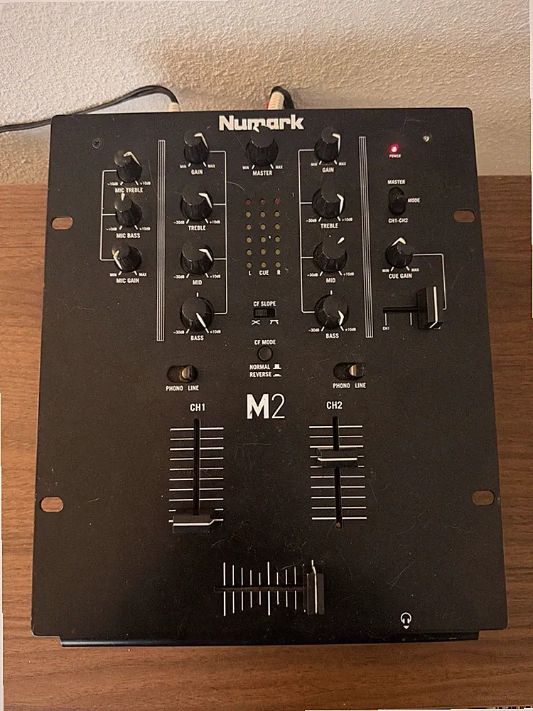 Numark Mixer 2-Channel DJ Mixer M2