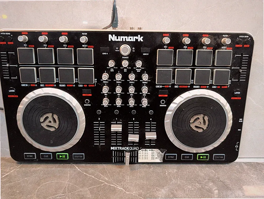 Numark Mixtrack FX Quad Deck DJ Controller Built-in Mixer