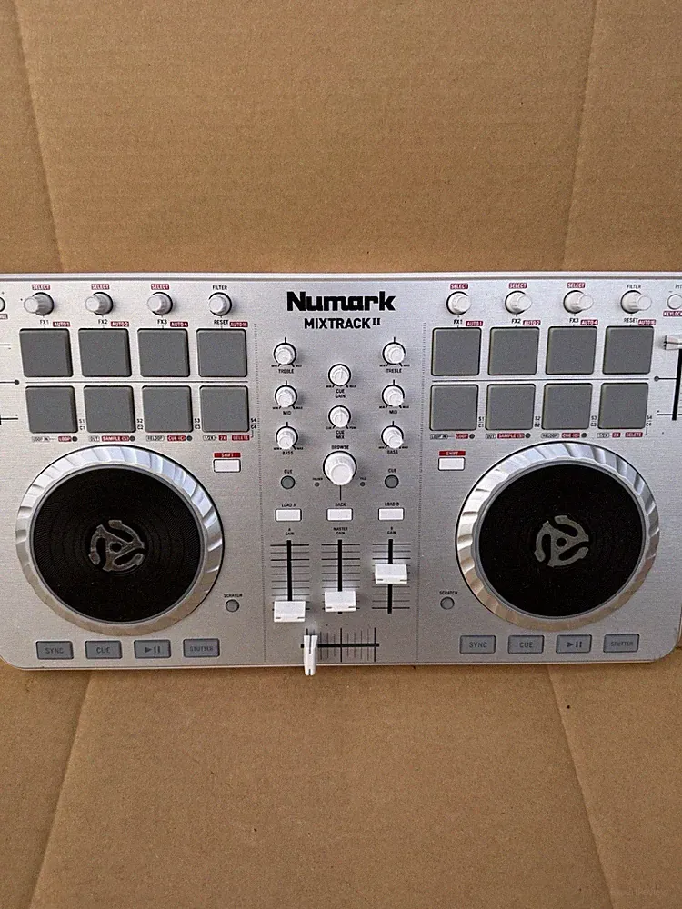 Numark Mixtrack II 2-Deck USB DJ Controller 16 Pads Tested Working Silver