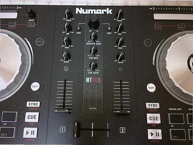 Numark Mixtrack Pro 3 All In One 2 Deck DJ Controller for Serato DJ Working F/S