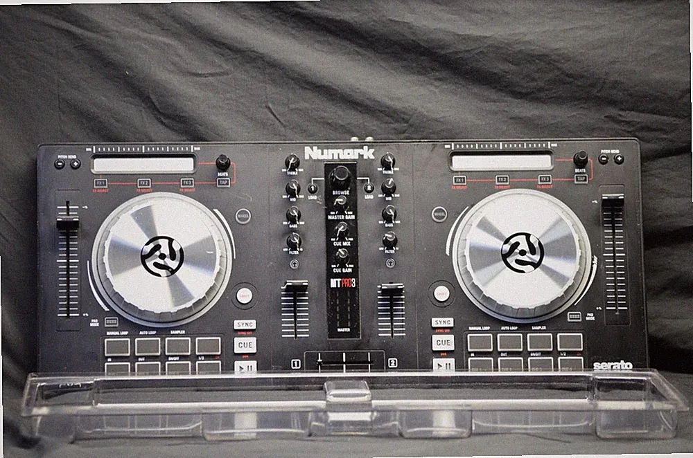 Numark Mixtrack Pro 3 DJ Controller Serato USB MIDI w/ Cable Tested Working
