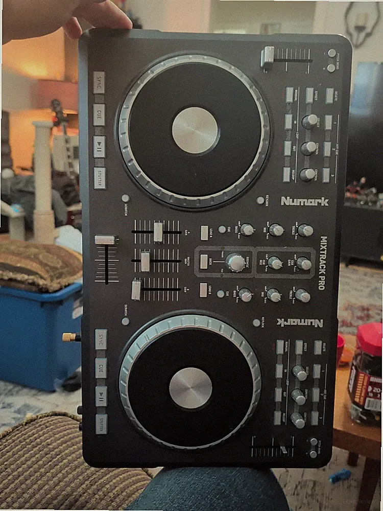 Numark Mixtrack Pro Digital DJ Controller