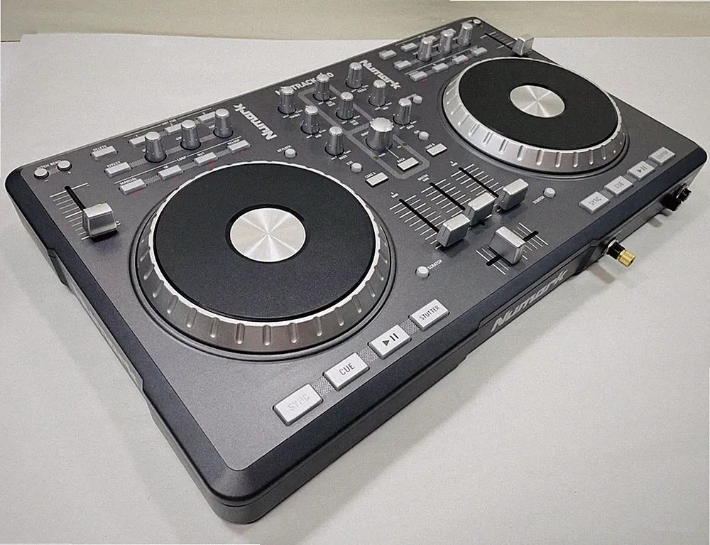 Numark Mixtrack Pro Digital DJ Controller