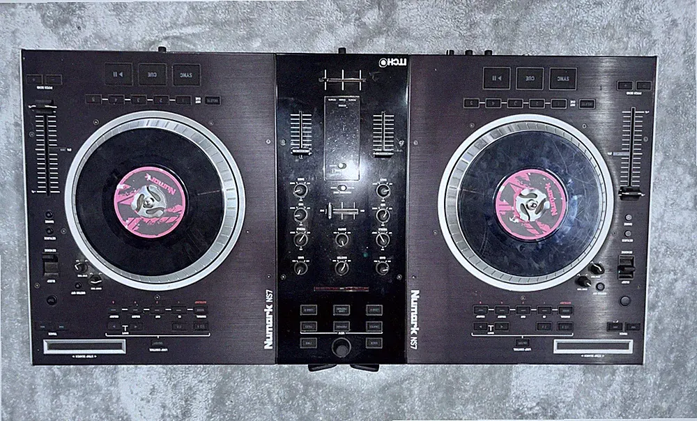 Numark NS7 DJ Controller - Just DJ Controller - NO CORD