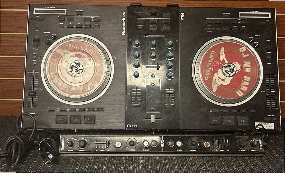 Numark NS7 DJ Turntable Controller With NSFX Control