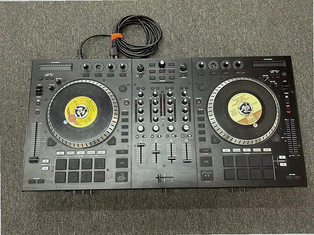 Numark NS7III Serato 4-Channel Motorized DJ Controller and Mixer See Description