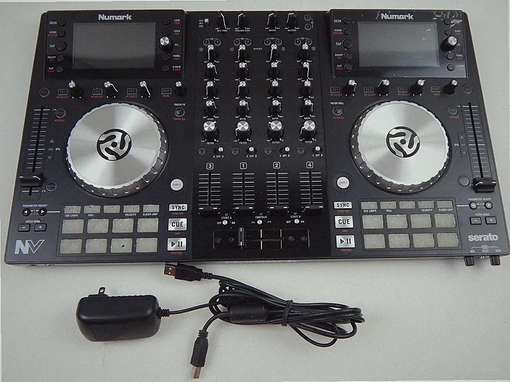 Numark NV 4-Channel Dual-Display Serato DJ Controller TESTED WORKS READ!!!