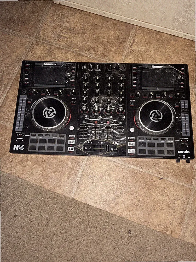 Numark NVII Serato DJ Controller NV2 Untested No Power Cord for Parts