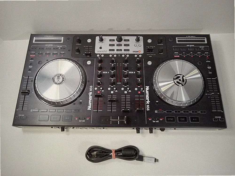 Numark Serato NS6 4-Channel DJ Mixer & Controller+ USB CORD