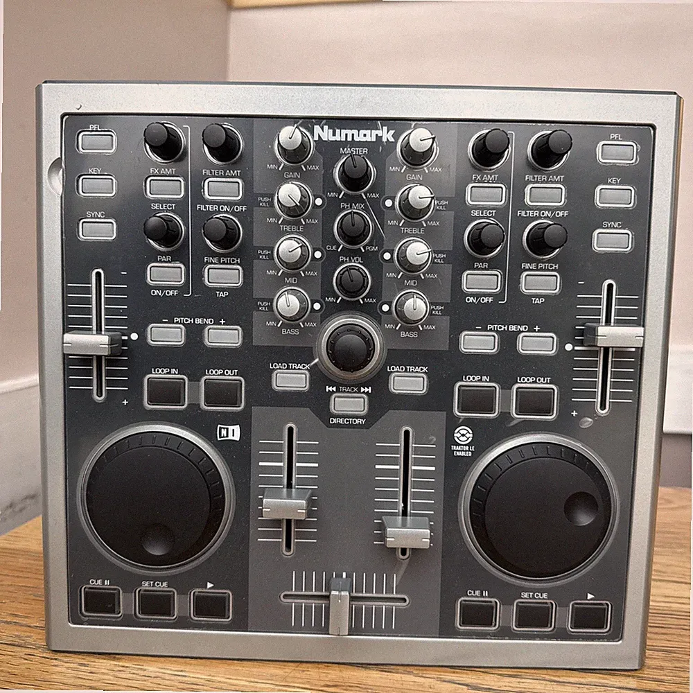 Numark Total Control Dj Controller