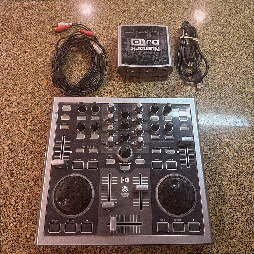 Numark Total Control Dj Controller