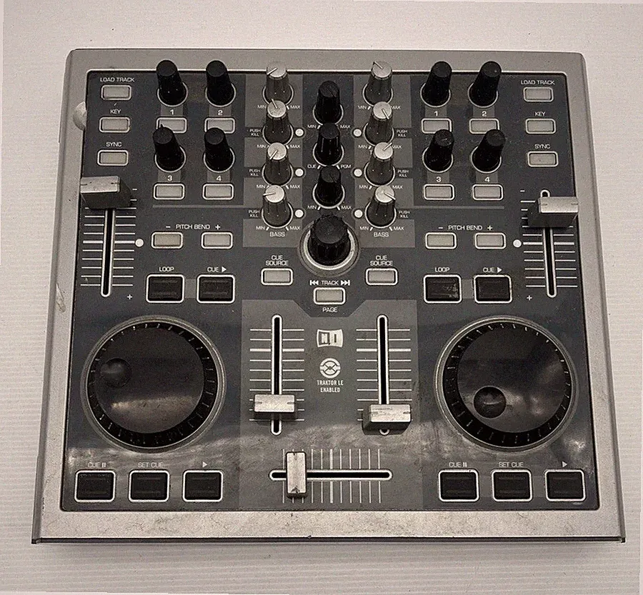 Numark Total Control DJ Double Mixing Deck No Power cable or usb cord Untested