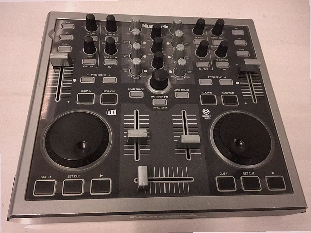 Numark Total Control USB MIDI DJ Software Controller Traktor Enabled Silver/Gray
