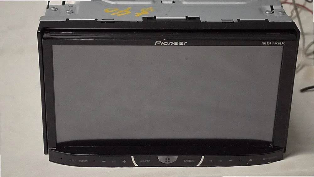 Pioneer AVH-X5600BHS 7" Double DIN DVD Bluetooth Touchscreen Car Stereo