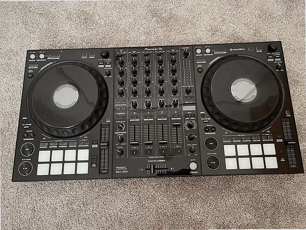 Pioneer DDJ-1000 Professional DJ Controller Rekordbox 4-Channel (Black)