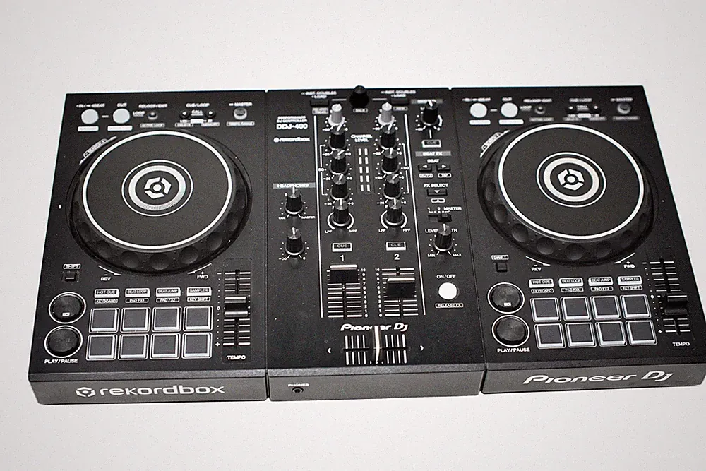 Pioneer DDJ-400 DJ Controller — Excellent Condition