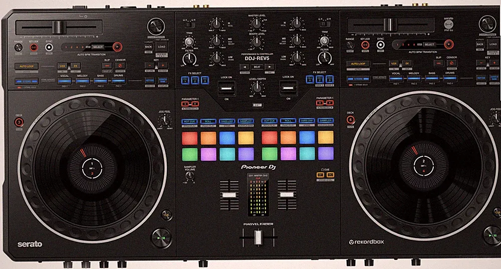 Pioneer DDJ-REV5 Scratch-Style 2-Channel, Serato DJ Pro, Rekordbox DJ Controller