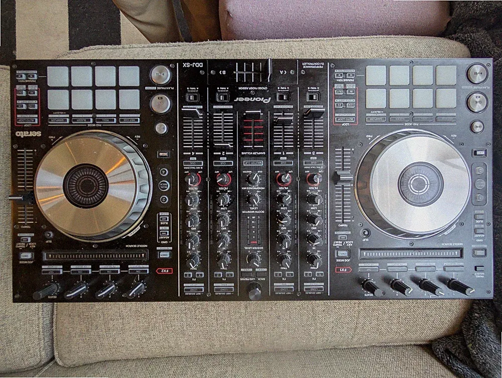 Pioneer DDJ-SX Digital DJ Controller