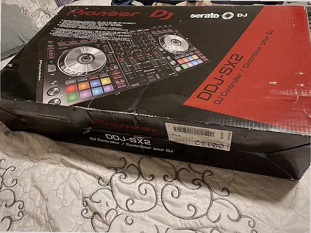 Pioneer DDJ-SX2 4-Channel DJ Controller for Serato DJ Pro with box