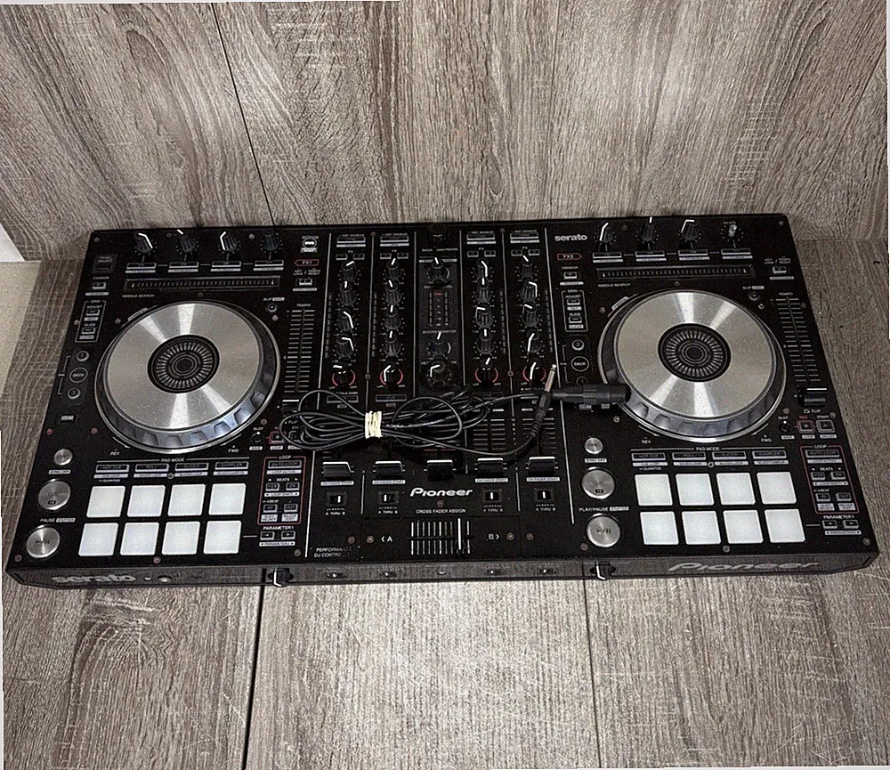 Pioneer DDJ-SX2 Digital DJ Controller Serato - Black - No power Cable - Untested